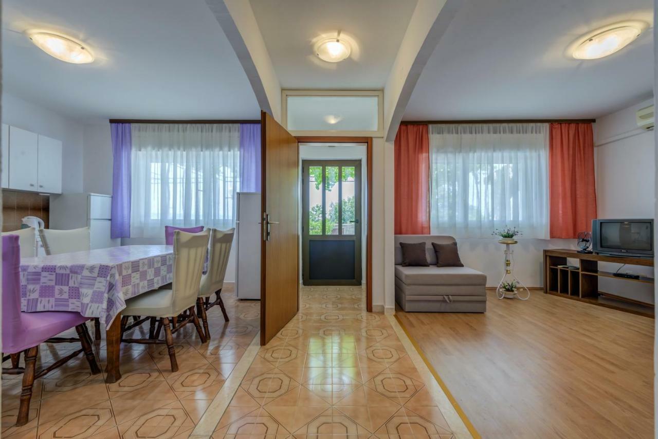 Apartment Luce Podstrana Esterno foto