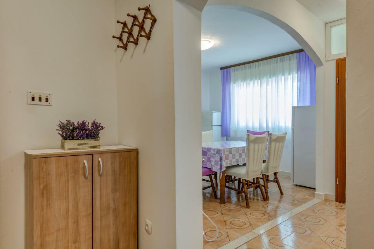 Apartment Luce Podstrana Esterno foto